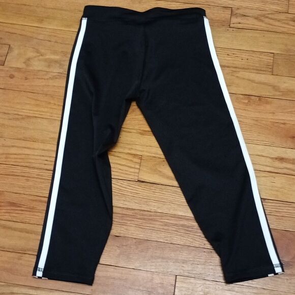 Adidas Girls Three Stripe Athletic Capri Leggings sz M 10/12 - Picture 4 of 4